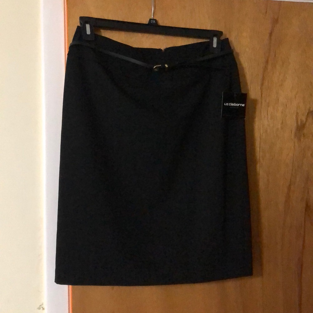Liz Claiborne belted essential skirt